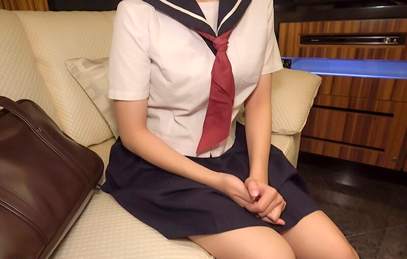 『高画質』 円女交際中出しoK18歳 先輩にフラれてヤリ○ン期間中のG...