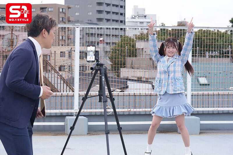 『高画質』 「おっぱい大きくなるってホントですか？」未成熟お嬢ちゃんに...