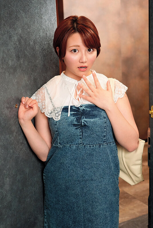『高画質』 デリヘル呼んだら妹が来た！結果、お店に内緒で中出し本番セッ...