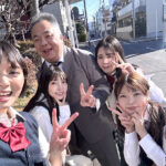 『高画質』 修学旅行で人生初のモテ期到来！万年童貞の僕が、教え子たちに一日中弄られハメられまくった美少女つるぺたハーレム 冬愛ことね 市井結夏 もなみ鈴 牧野怜奈 ＜動画＞