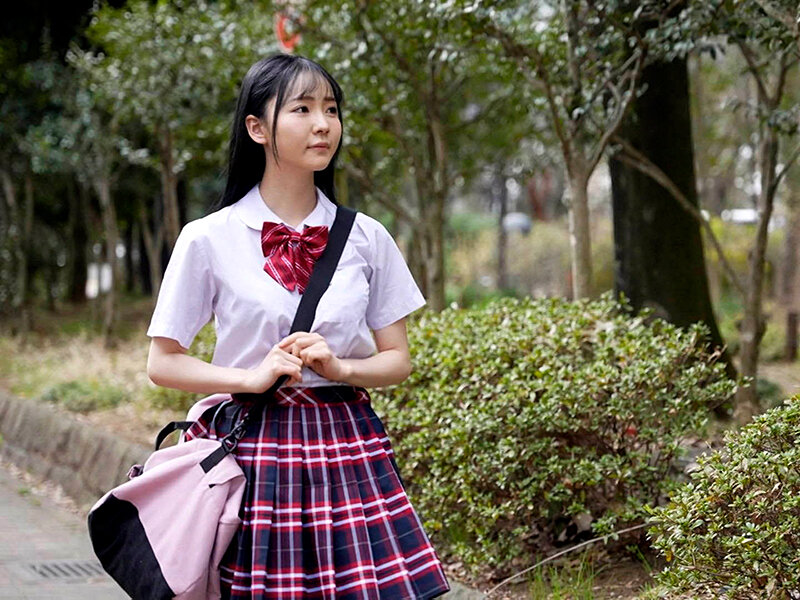 『高画質』 【人生初飲尿】「ご主人様のおしっこが大好き！」ガブガブごく...