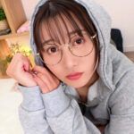 『高画質』 シコいめがねっ娘 欲求不満じっとりえちえち性交 静河 ＜動画＞