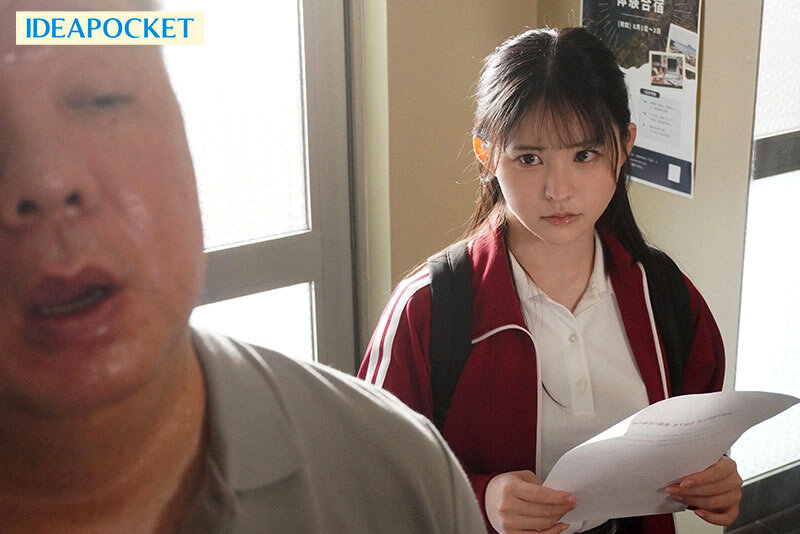 『高画質』 部活合宿の下見で美少女生徒と醜態教師が二人きり…巨漢顧問の...