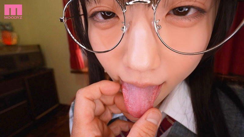 『高画質』 「ごめんなさいイキますぅ…ッ！」風紀係の地味メガネ制服娘は...